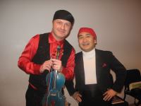 S japonským dirigentem Junichi Hirokami  